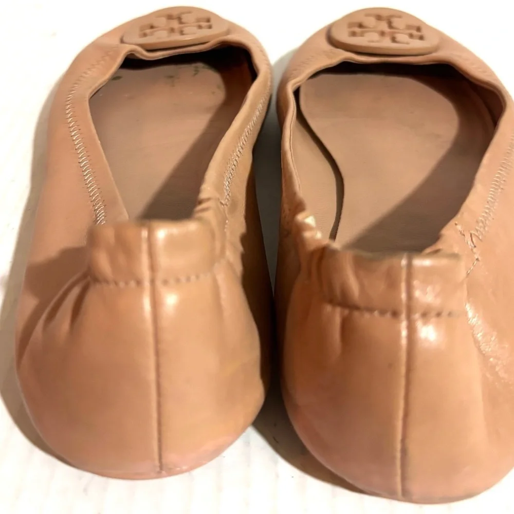 Tory Burch elegant nude